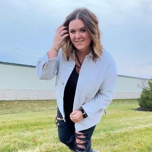 Meet your Posher, Sloan